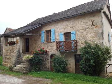 Gîte pour 4 personnes, avec jardin à Salvagnac-Cajarc