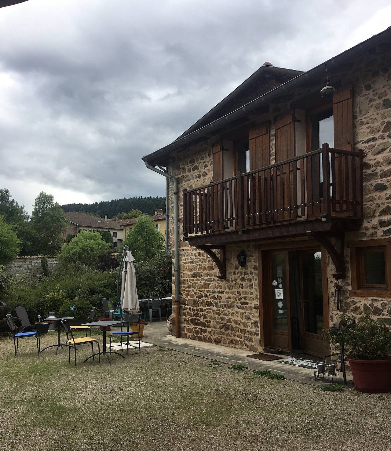 Chambres d'hôtes "Maison du Bonheur" - Chambre Bleu ciel in Claveisolles, Région de Villefranche-sur-Saône