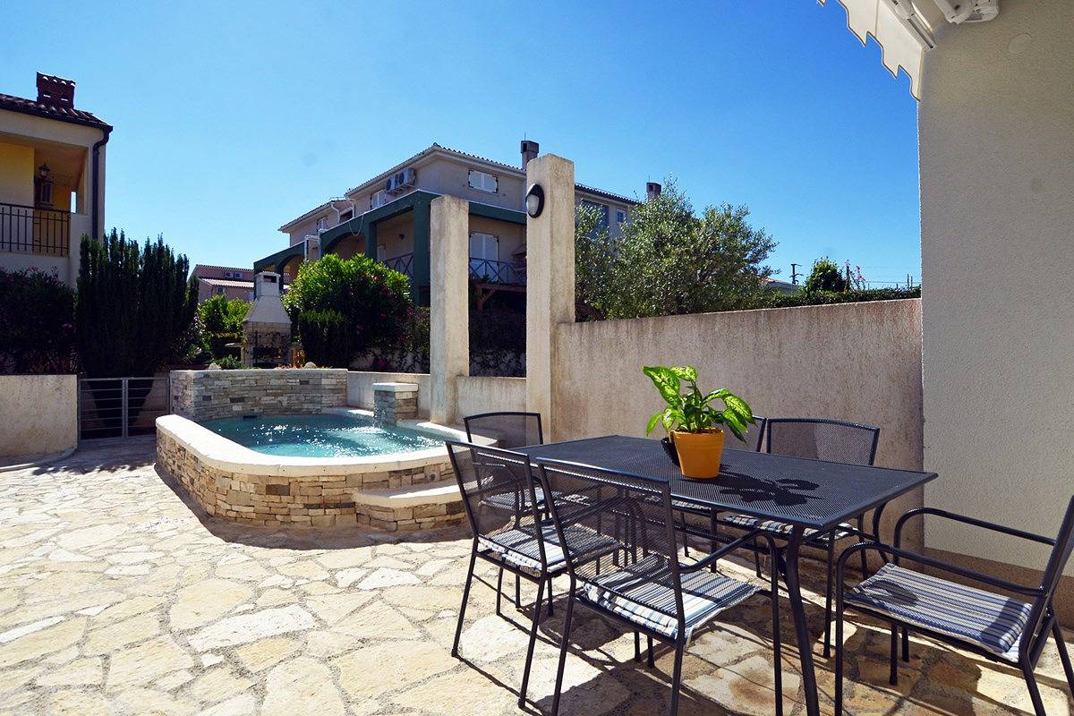 Holiday house with private pool for 12 persons approx. 166 qm in Banjole, Istria (Istrian Riviera) in Banjole, Południowe Wybrzeże Istrii