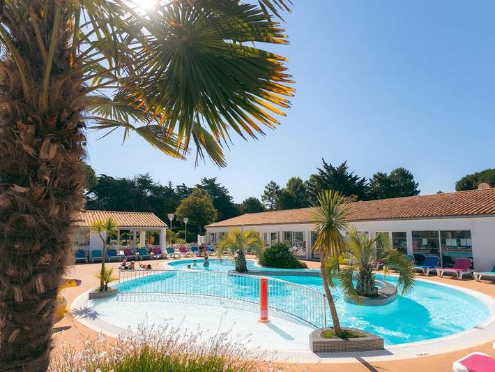 Camping Les Varennes - Mobilheim 4 personen - Plus 2 Zimmer in Le Bois-Plage-en-Ré, Ile de Re
