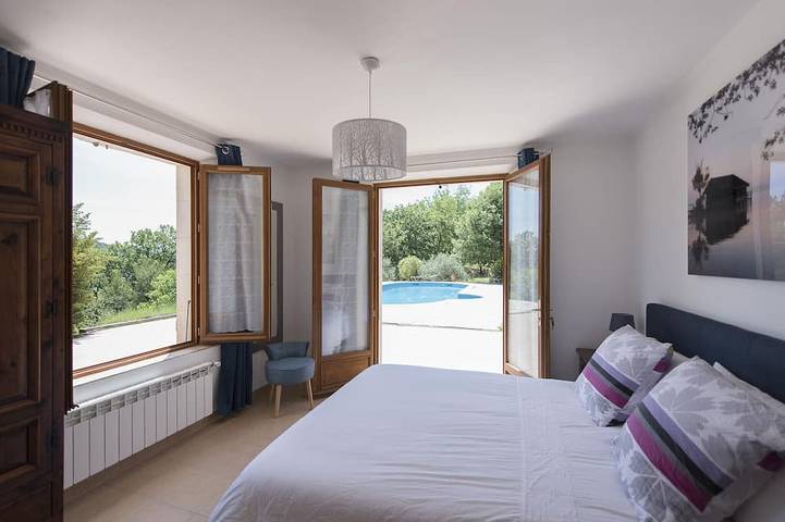 Gîte pour 7 personnes, avec jardin, animaux acceptés à Flassans-sur-Issole - 2