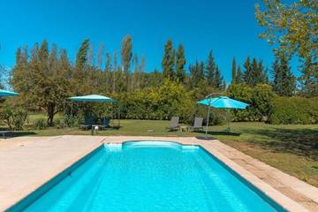 Maison d’hôte pour 4 personnes, avec piscine et jardin à Roussillon