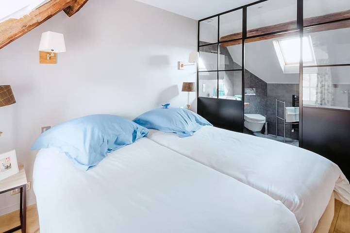 Location de vacances pour 12 personnes, avec terrasse et jardin à Villeherviers - 2