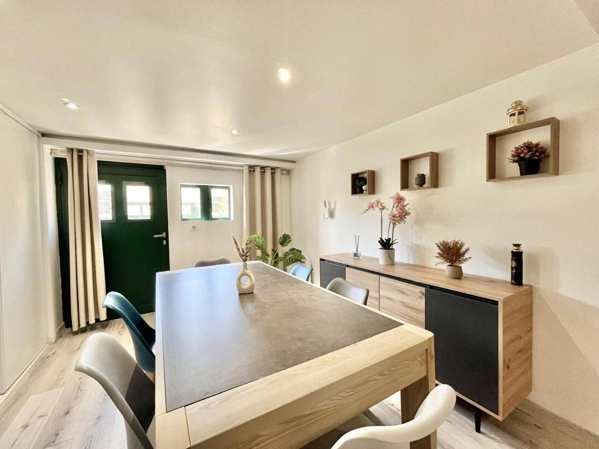 Appartement entier, Beau T3 à 15 min de Lyon in Pierre-Bénite, Lyon et ses environs