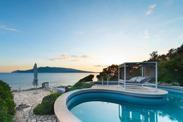 Villa per 14 persone, con balcone e giardino in Ansedonia
