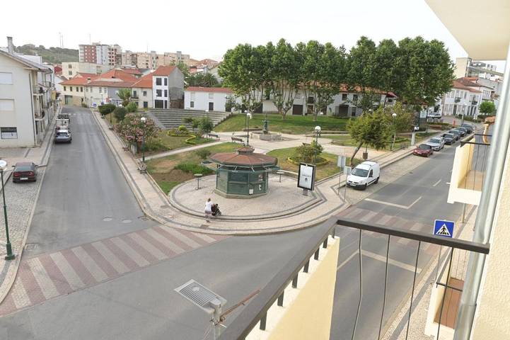 Apartamento de férias para 6 pessoas, com varanda e vista em Macedo de Cavaleiros