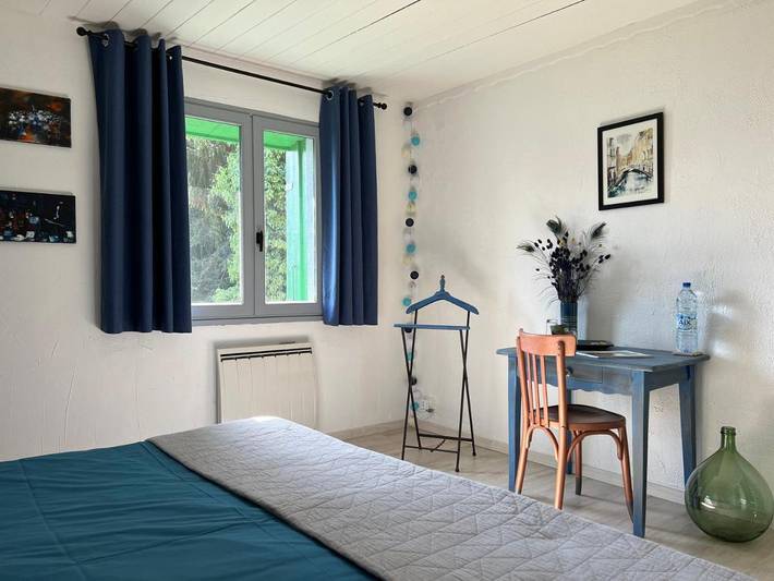 Location de vacances pour 2 personnes, avec piscine et vue ainsi que terrasse et jardin à Trévignin - 4