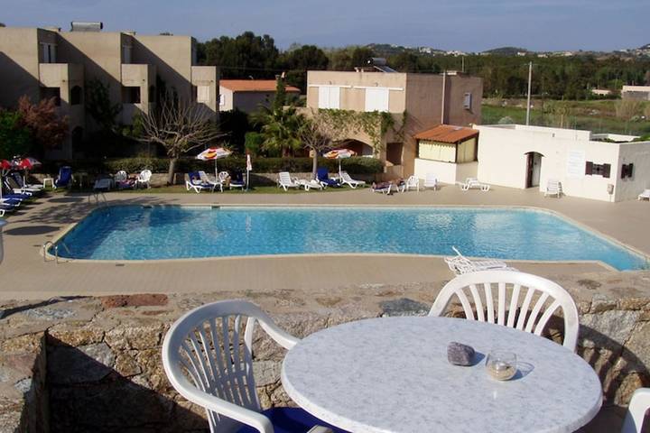 Location de vacances pour 7 personnes, avec piscine et jardin, animaux acceptés à Aregno - 2