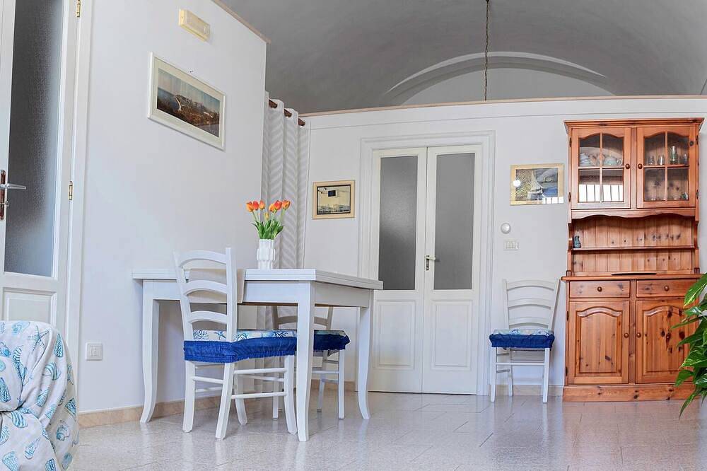Gargano-mattinata: Casa Mami. Tipica Casetta nel Centro del Paese in Mattinata, Gargano