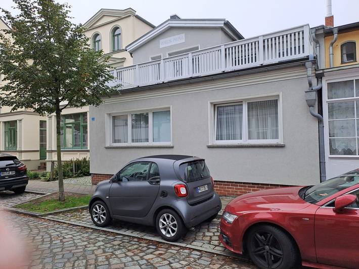 Ferienwohnung für 6 Personen, mit Balkon und Terrasse sowie Garten