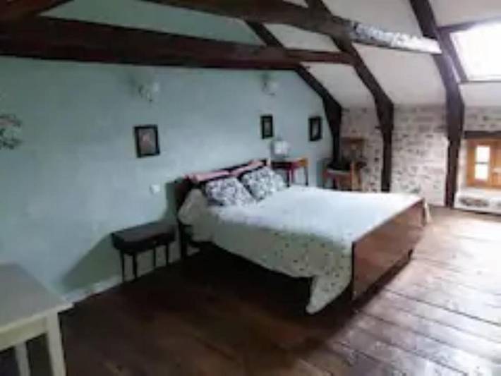 Appartement de vacances pour 3 personnes, avec Balcon et Terrasse ainsi que Jardin et Vue dans le Cantal - 2