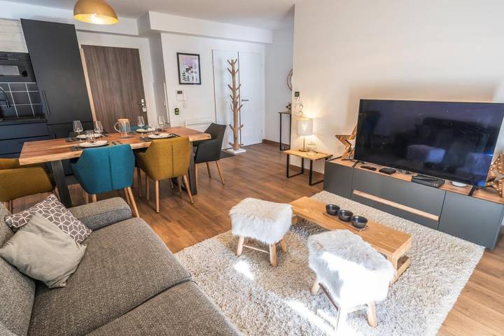 Chalet pour 5 personnes, avec balcon dans La Mongie - 2