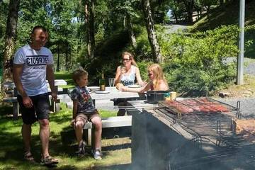 Cottage pour 4 personnes, avec jacuzzi et piscine, animaux acceptés à Brassac (Tarn)