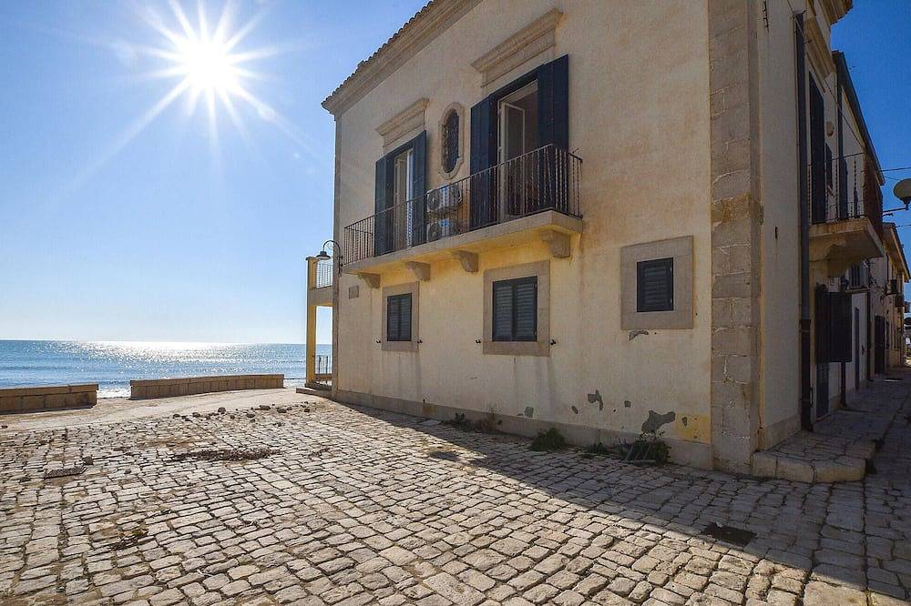Splendida casa con 4 camere da letto a. in Sampieri, Provincia di Ragusa