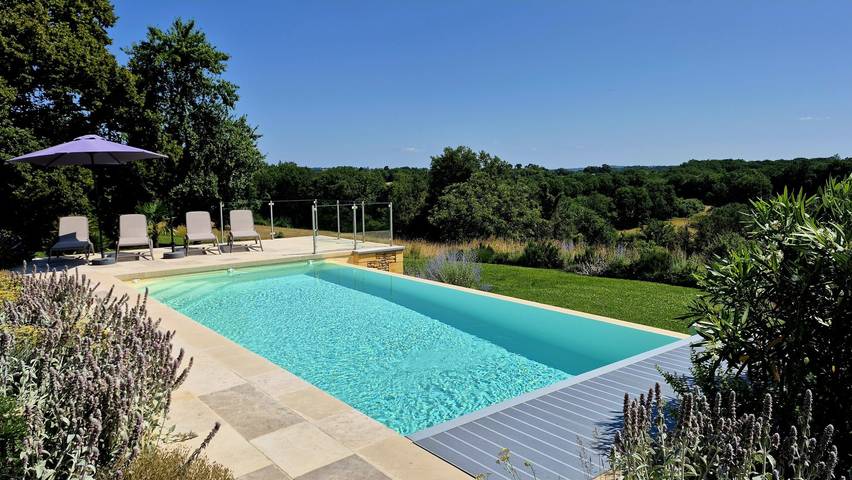 Gîte pour 8 personnes, avec terrasse ainsi que piscine et jardin à Sarlat-la-Canéda - 3