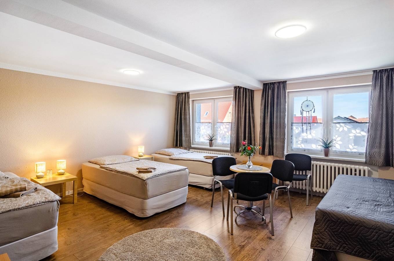 Ganze Wohnung, Ferienhaus "Alte Gärtnerei" Ferienwohnung Veronika mit Gemeinschaftsgarten und Wi-Fi in Leinefelde-Worbis, Region Eichsfeld