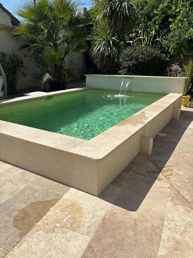 Chambre d’hôte pour 2 personnes, avec jardin ainsi que vue et piscine à Villeneuve-lès-Avignon - 2