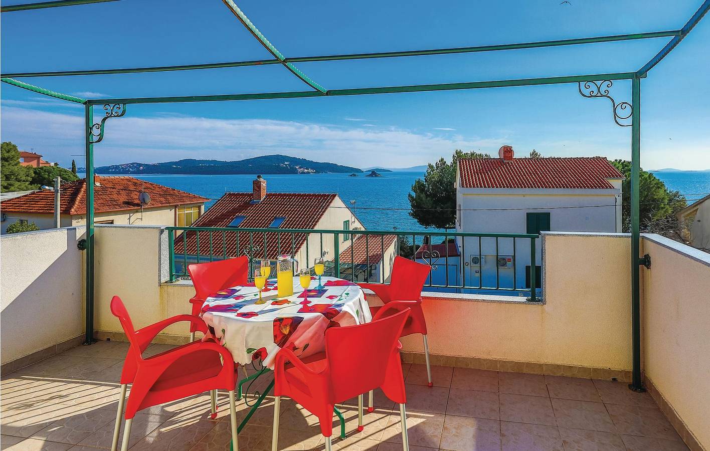 Ganze Ferienwohnung, Ferienwohnung für 4 Personen mit Terrasse in Seget Vranjica, Split-Dalmatien