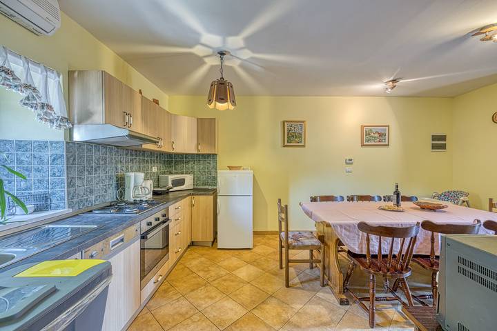 Ferienhaus für 8 Personen, mit Pool und Terrasse, mit Haustier in Zentralistrien - 3