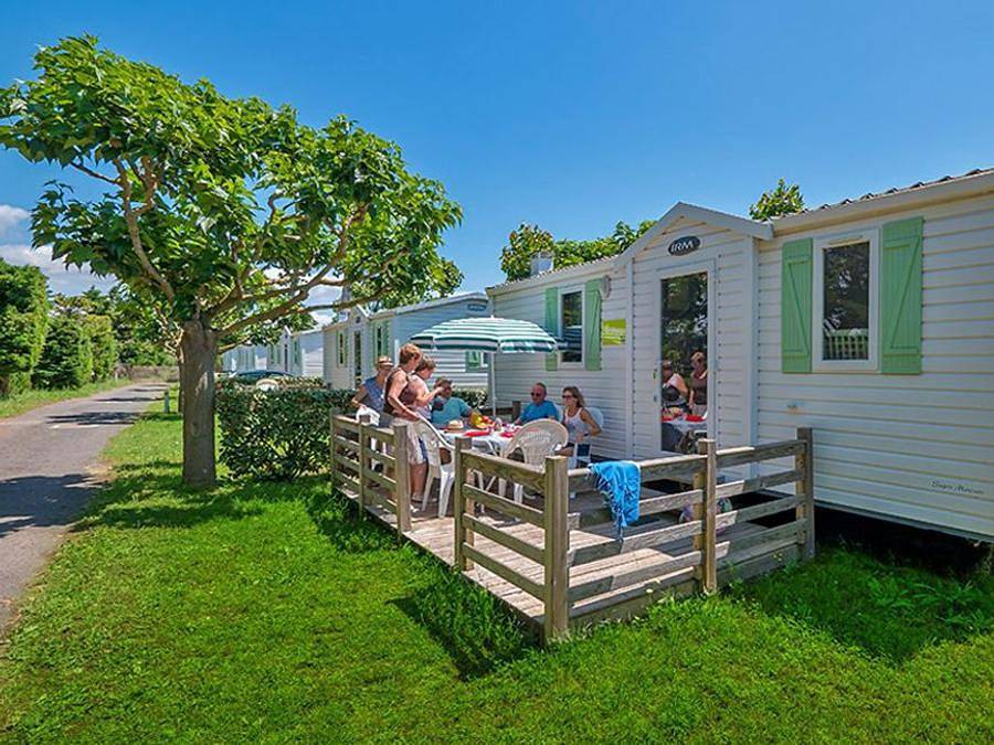 Camping La Maïre - Mobilhome 4 personnes - 2 chambres terrasse semi-couverte Tv sans clim in Sérignan, Côte d'Améthyste
