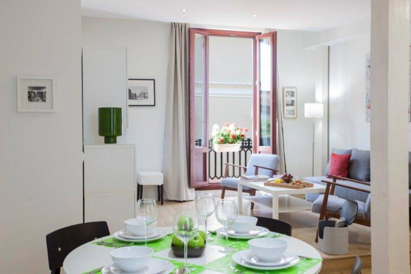 Entire apartment, San Vicente I in Valencia City Centre, Valencia