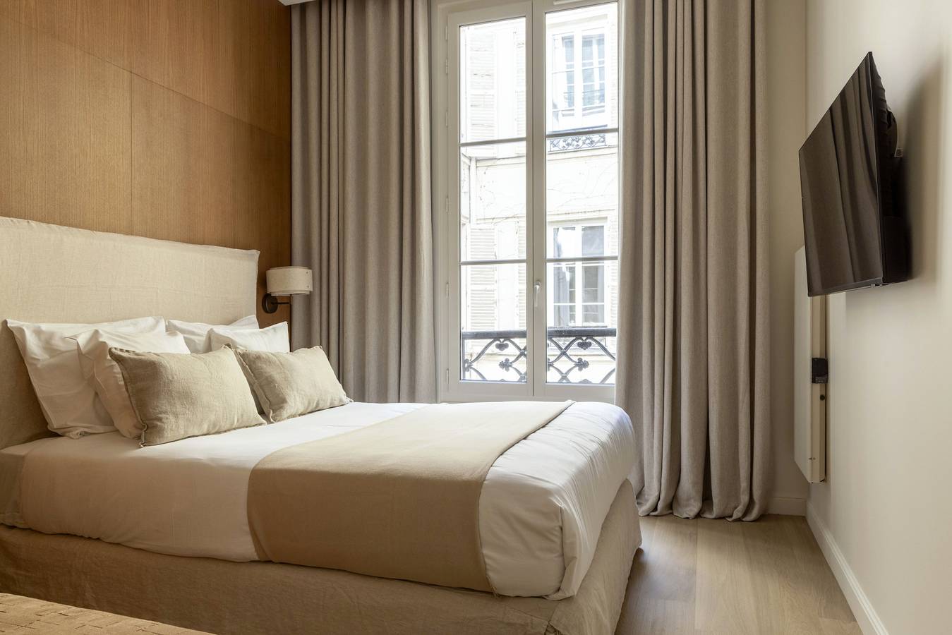 Cały apartament, Urbanflat 111 - Luxurious Apartment Madeleine in Paryż, Île-de-France