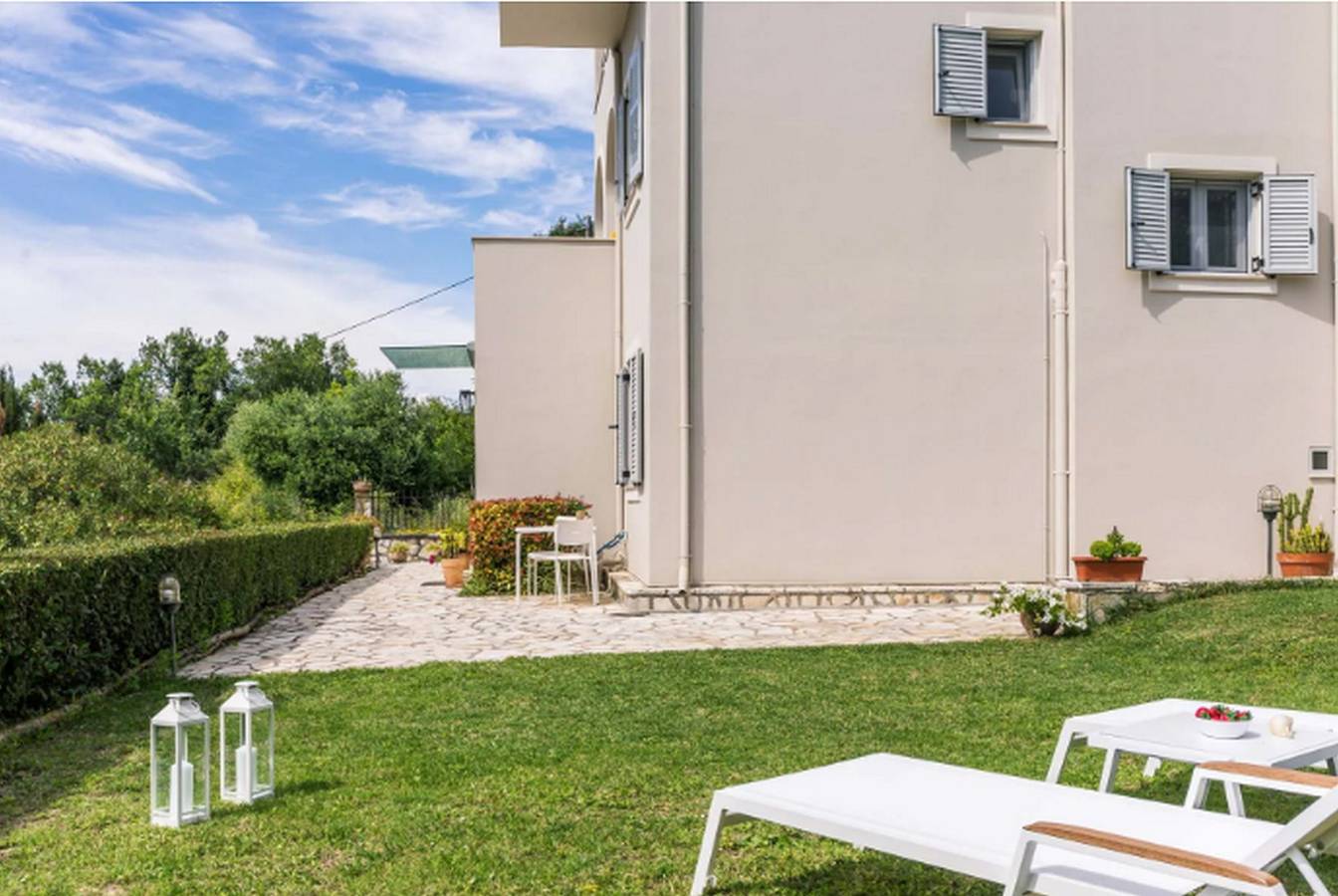 Dazzling Corfu Apartment | Apartment Crouch | 1 Bedroom | Private Furnished Terrace Overlooking the Sea | Private Garden | Adults Only in Alepou, Corfu (city)