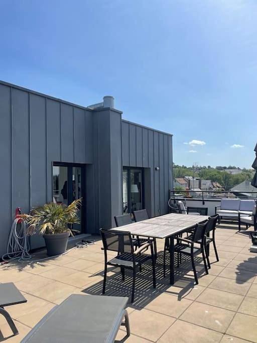 Appartement entier, Magnifique appartement avec sa grande terrasse in Touques, Région de Lisieux
