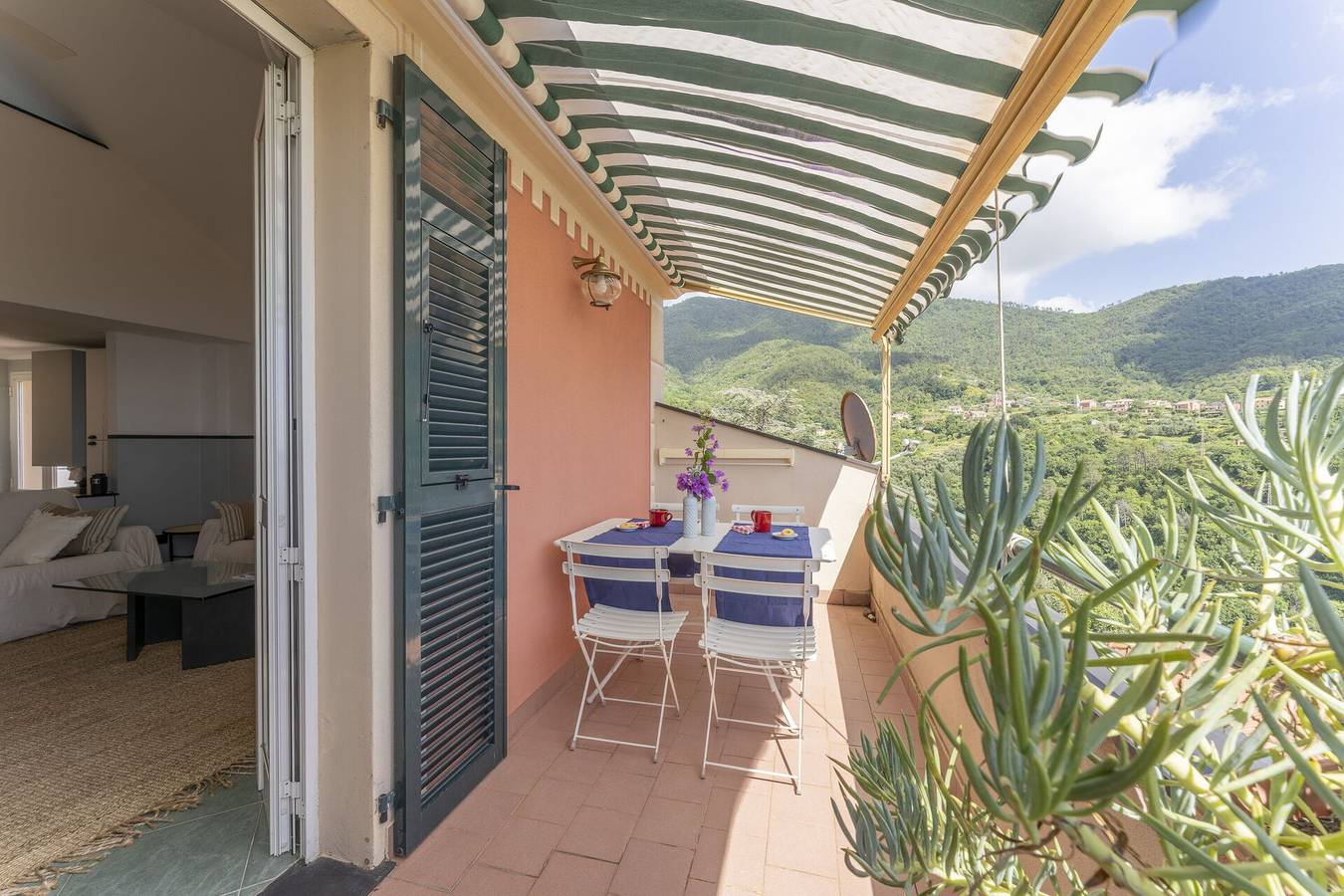 Emma House, Terrace and Sea View, Moneglia in San Saturnino, Moneglia