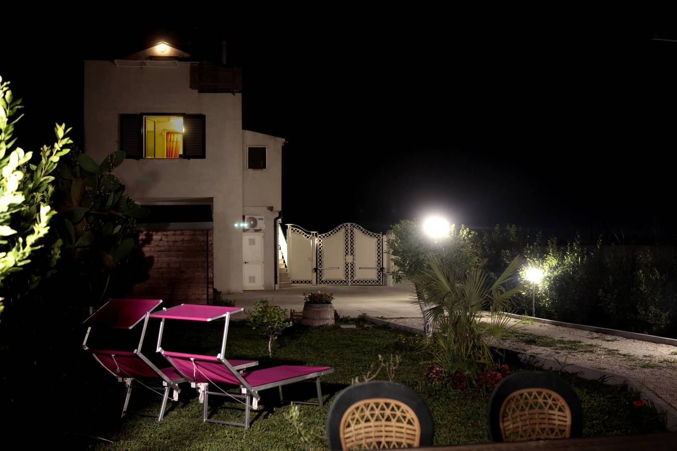 Rilassante E Indipendente- La Rondinella -detacha in Pontecagnano Faiano, Costa tirrenica Campania