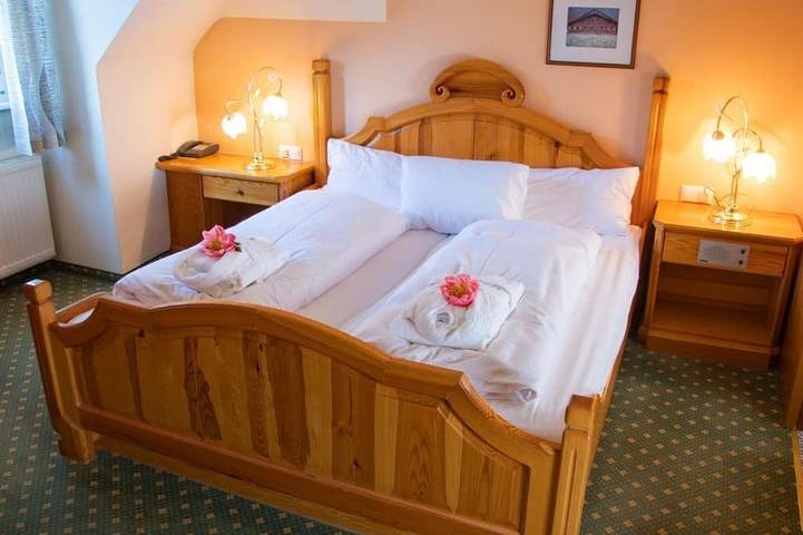Doppelzimmer - Hotel Restaurant Fischer in Bad Waltersdorf, Steirerland