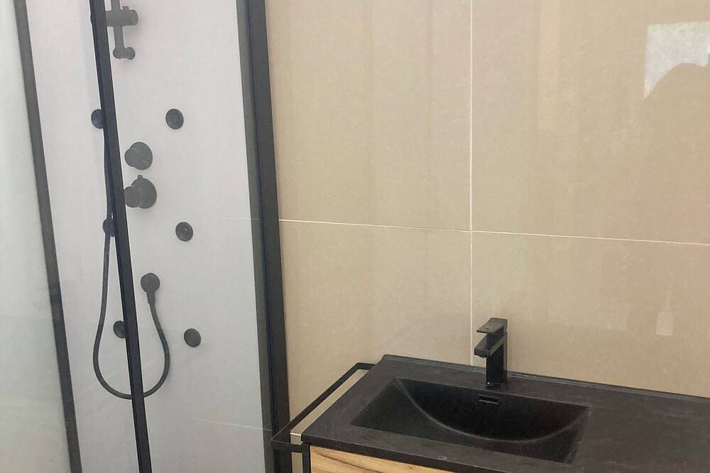 Apartamento entero, Charmant Appartement au Calme sur Jardin in Saint-Brice-sous-Forêt, Valle del Oise