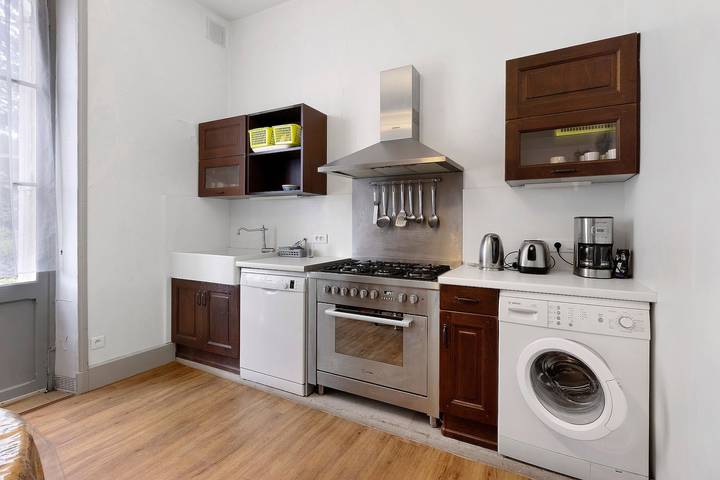 Ganze Wohnung, Apartment „Hortensia“ mit privater Terrasse und eigenem Garten in Sarlat-la-Canéda, Périgord Noir