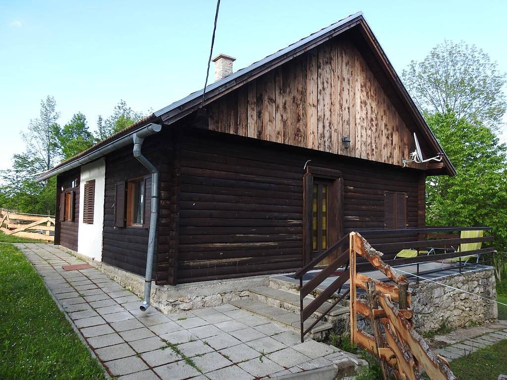 2-Zimmer-Haus mit Terrasse Čatrnja, Plitvice K-17664 in Karlovac und Umgebung