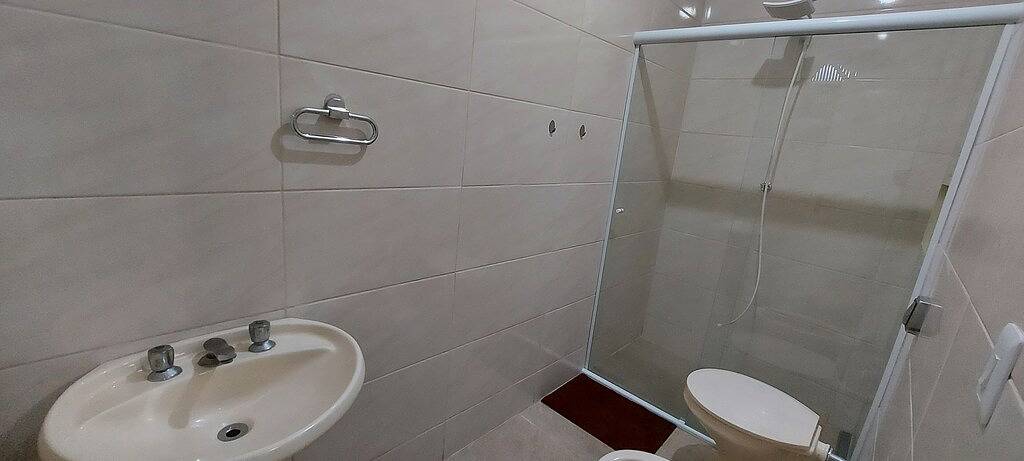 Spacious house with accessibility. A few meters from the beach. in Itanhaém, Baixada Santista