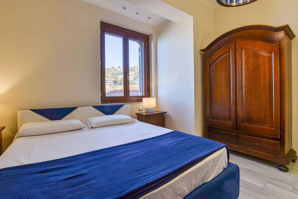 Ganze Wohnung, Beautiful apartment in Gioiosa Marea with Wifi in Gioiosa Marea, Messina Provinz