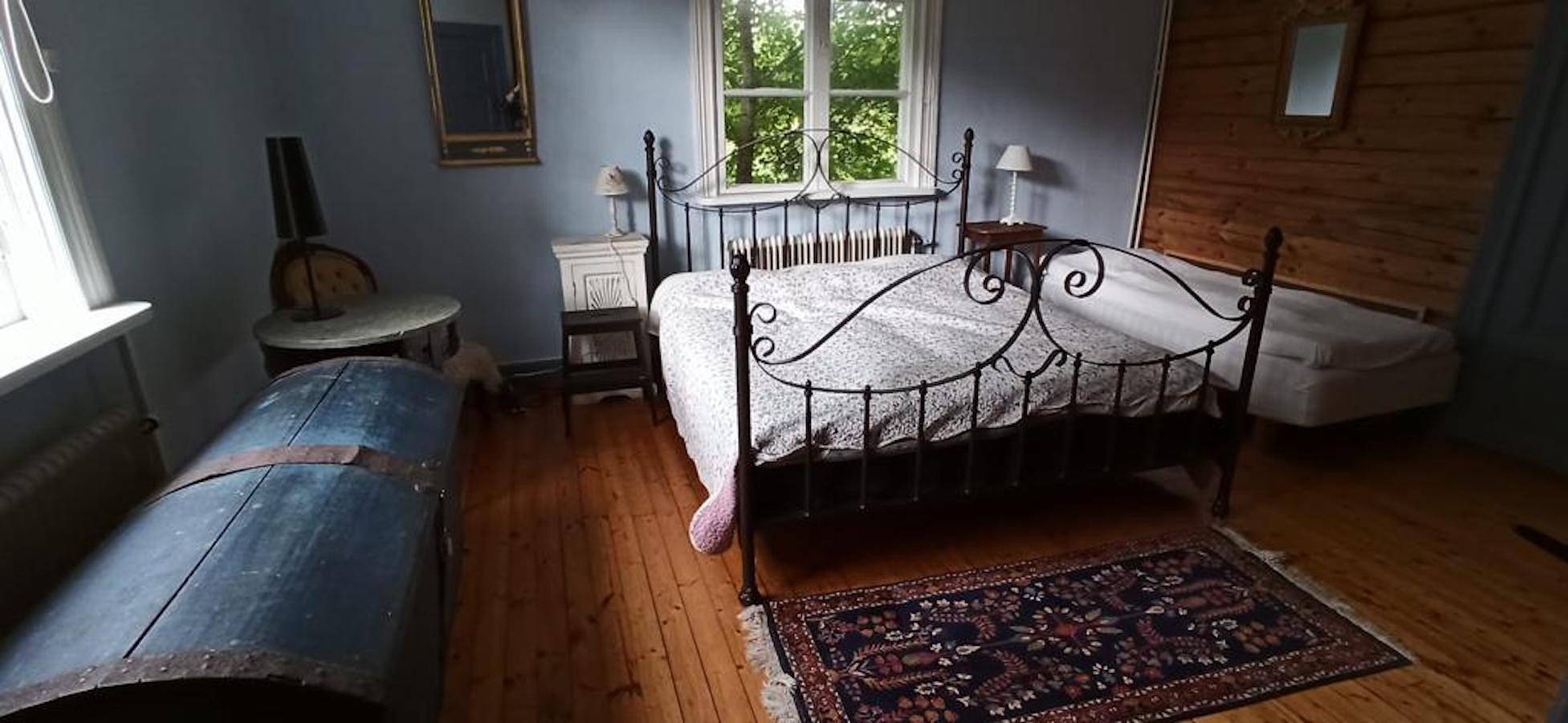 Grosses, geräumiges Ferienhaus in Alleinlage mit Wintergarten - Hot tub - Pool - Sauna in Kronoberg