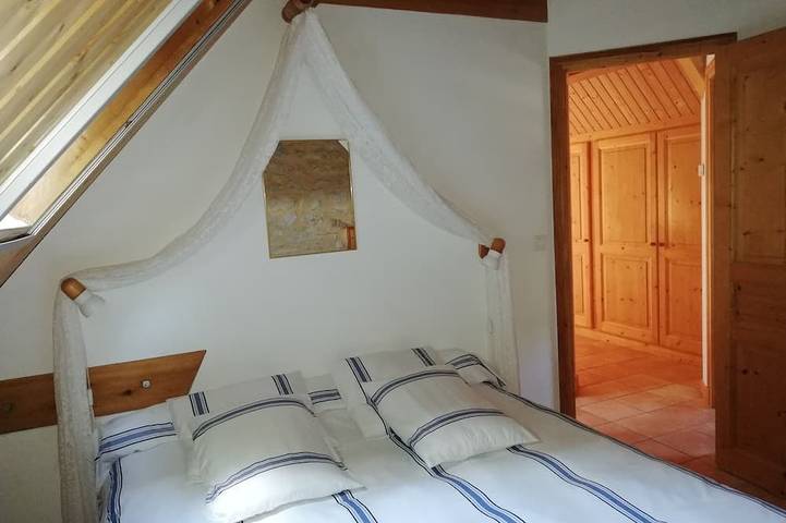Location de vacances pour 4 personnes, avec terrasse ainsi que jardin et sauna, animaux acceptés à Gourdon - 3