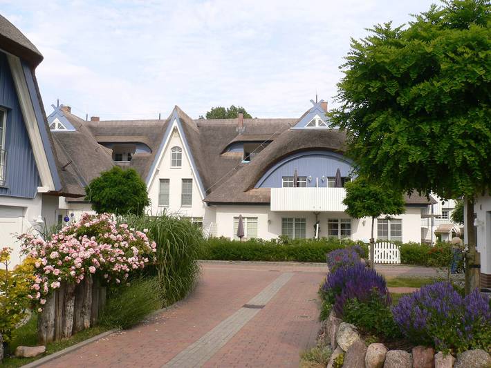 Ferienwohnung für 4 Personen, mit Balkon und Sauna sowie Whirlpool, kinderfreundlich in Zingst
