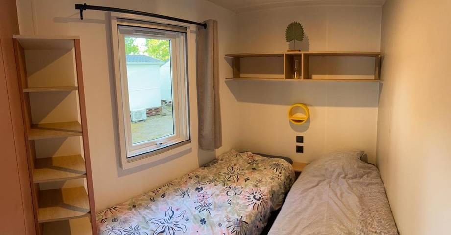 Camping pour 7 personnes, avec Jacuzzi et Terrasse ainsi que Jardin et Piscine à Capbreton - 4