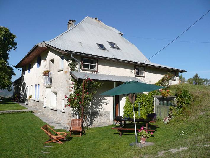 Gîte pour 4 personnes, avec jardin à Saint-Vincent-les-Forts