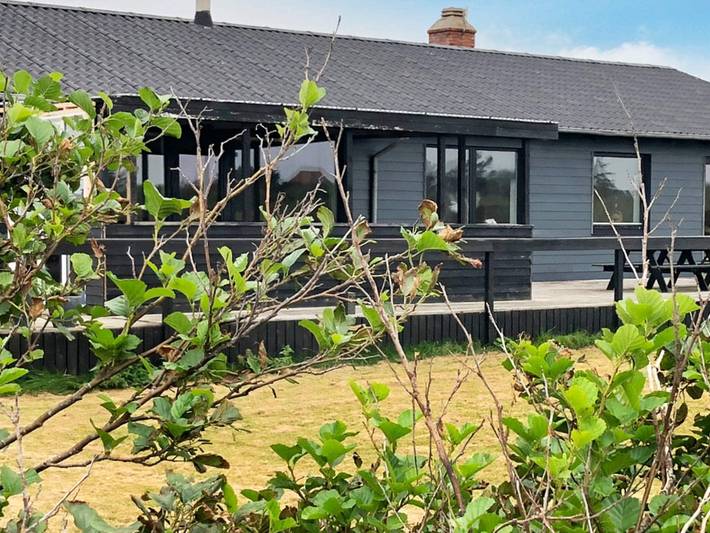 Ferienhaus für 25 Personen, mit Terrasse