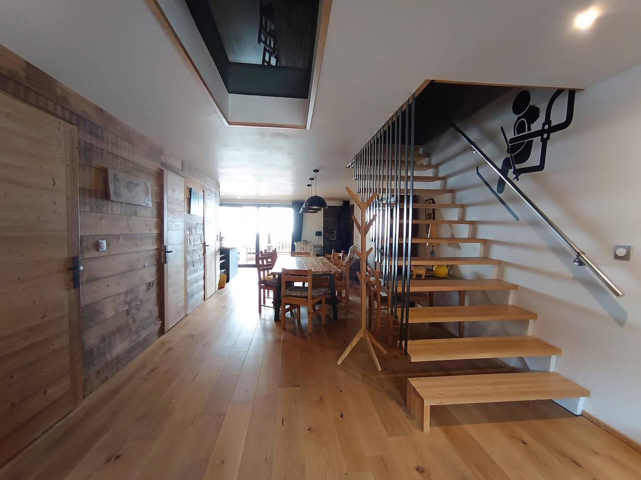 Appartement entier, Appartement-Chalet Luxe 125m², 50m des pistes, Animaux Ok, Garage in Montgenèvre, Région de Briançon