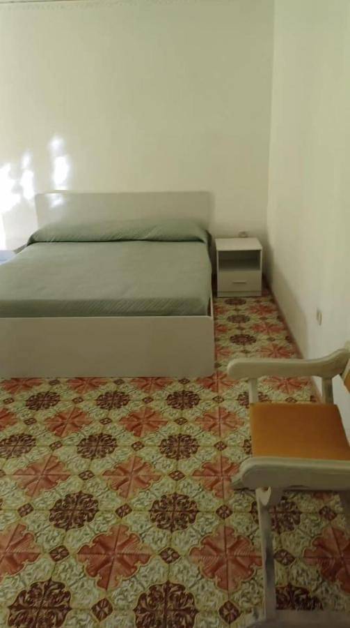 Gîte pour 3 personnes, avec terrasse, animaux acceptés à Racalmuto - 3