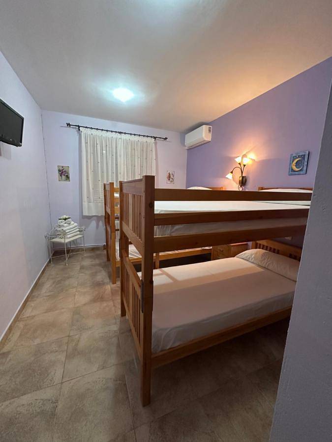 Casa de vacaciones para 8 personas, con piscina además de jardín y vistas, Familias con niños en Campo de Hellín - 4