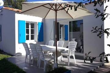 Gîte pour 7 personnes, avec terrasse et jardin dans Vert Bois