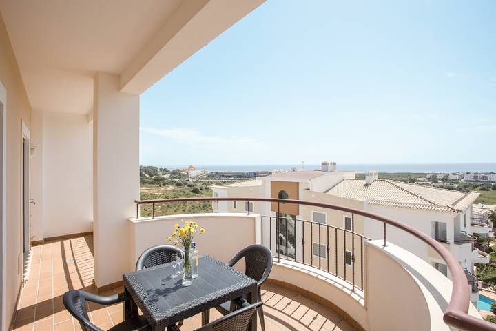 Ferielejlighed for 4 personer, med Balkon og Have i Lagos