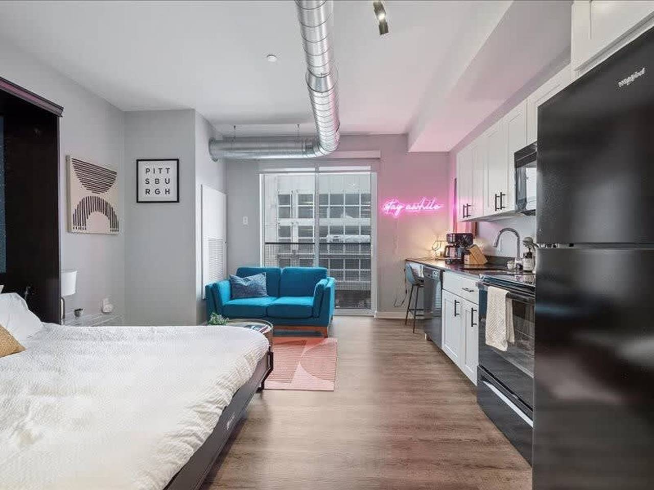 Entire studio, Cozysuites   Trendy Sdo  Lawrenceville in Pittsburgh, Allegheny County