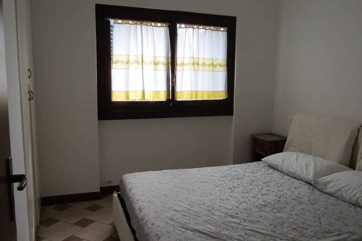Ganze Wohnung, Renovated Lakefront Apartment: New Management Casa Amelias in San Benedetto (Peschiera del Garda), Peschiera del Garda