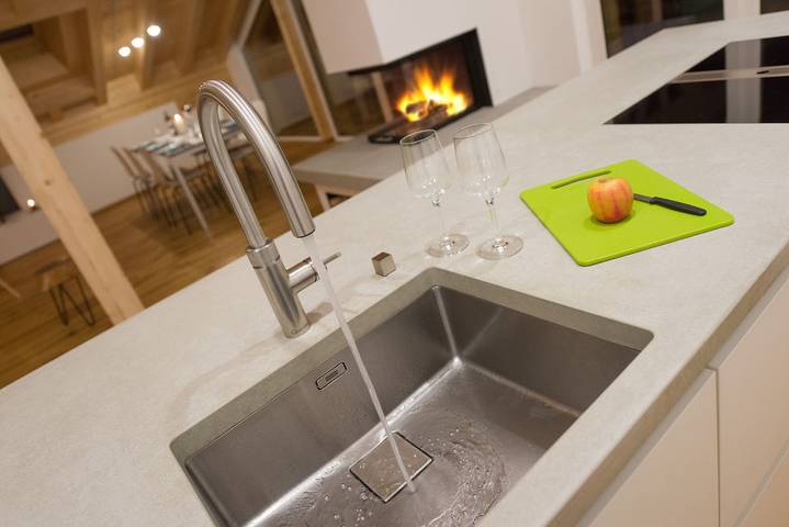 Gîte pour 10 personnes, avec balcon et sauna, adapté aux familles à Grächen - 4